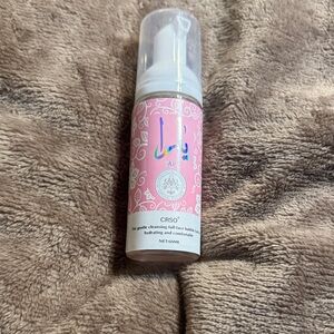 Yara Facial Cleanser Foam